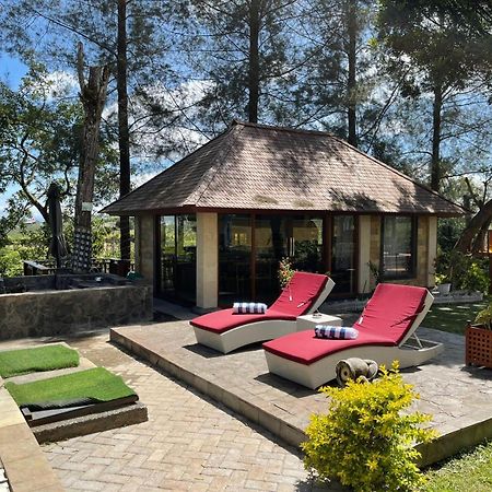 Balinese Villa In Berastagi Eksteriør bilde