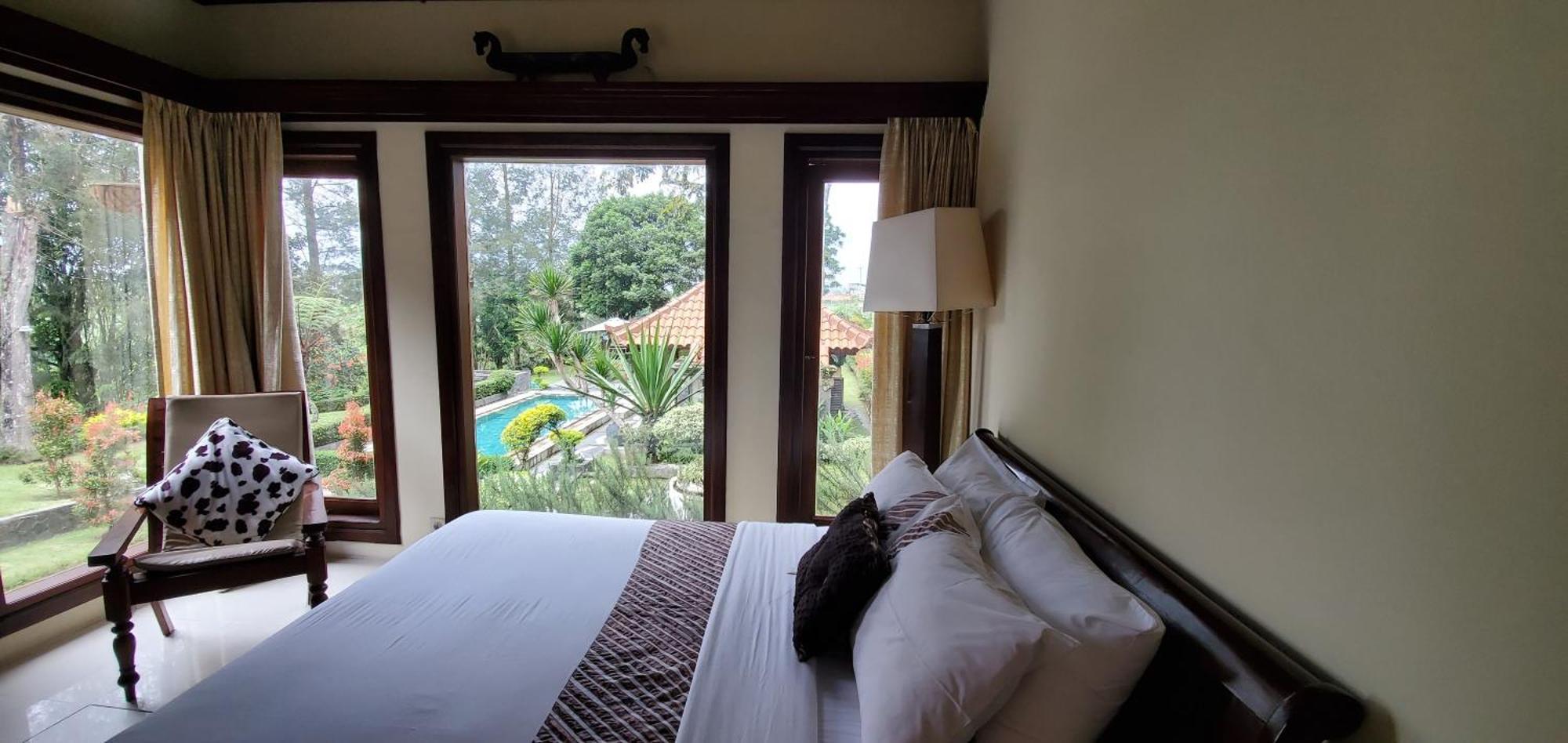 Balinese Villa In Berastagi Eksteriør bilde